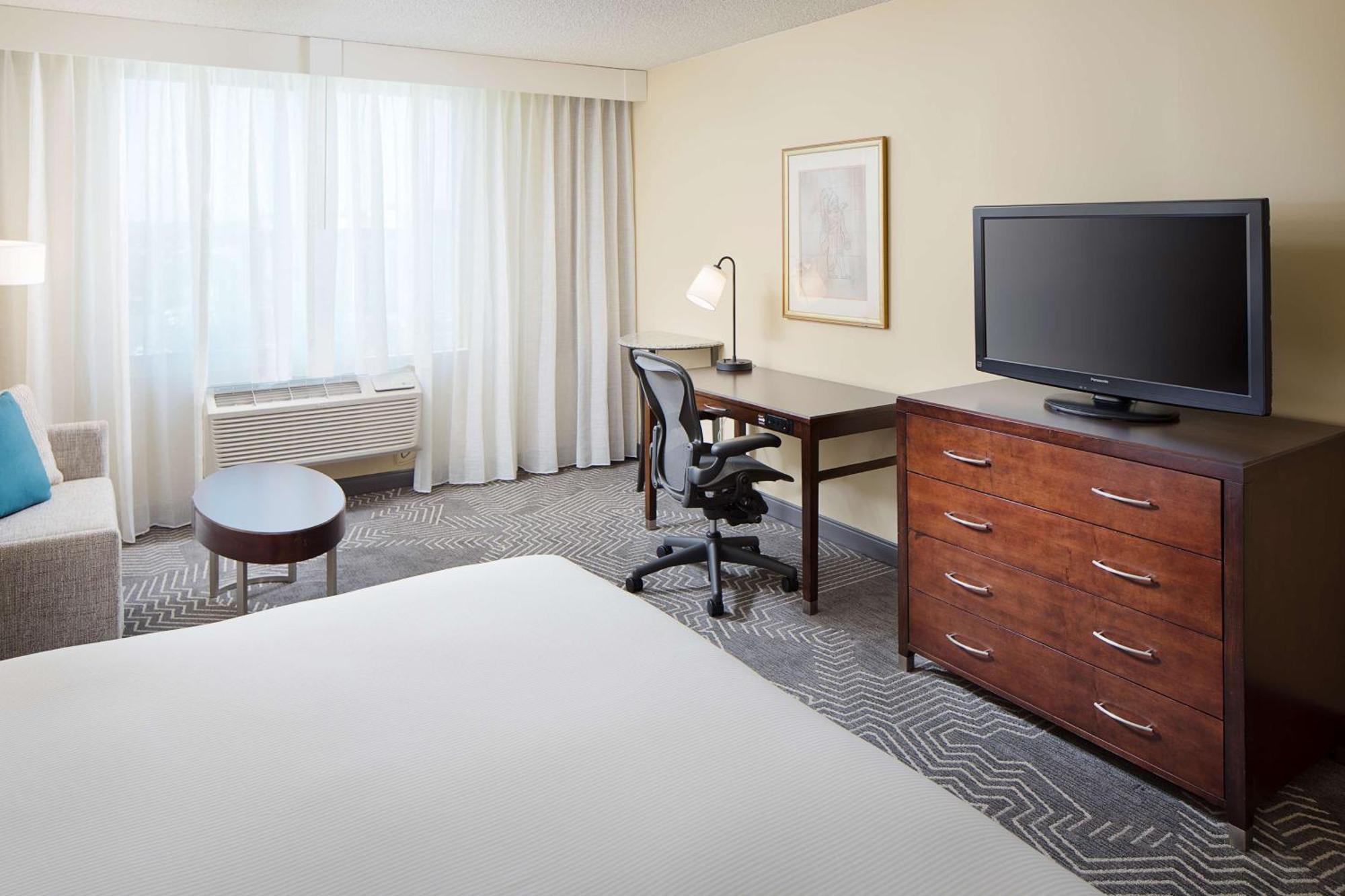Doubletree By Hilton Los Angeles/Коммерс Экстерьер фото